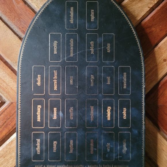 Kat Von D Saint & Sinner Palette - Picture 6 of 6